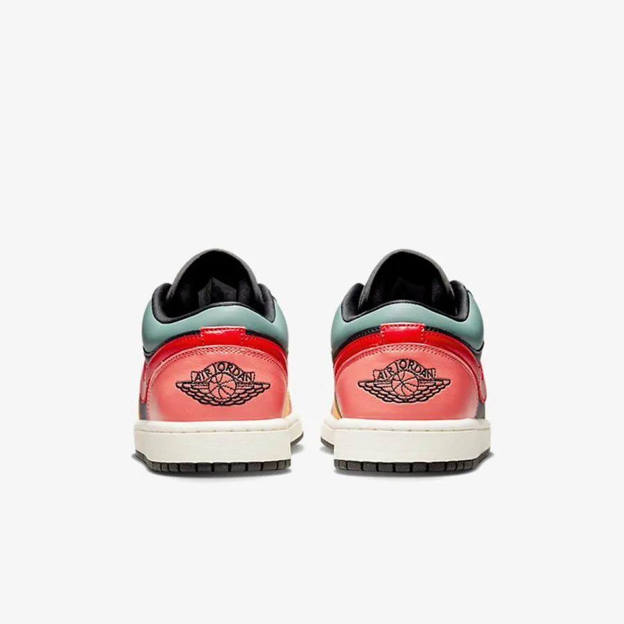 NIKE Tenisice WMNS AIR JORDAN 1 LOW SE 