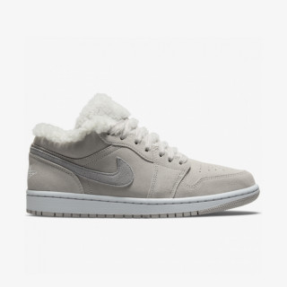 NIKE Tenisice WMNS AIR JORDAN 1 LOW SE V2 