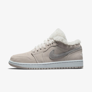 NIKE Tenisice WMNS AIR JORDAN 1 LOW SE V2 