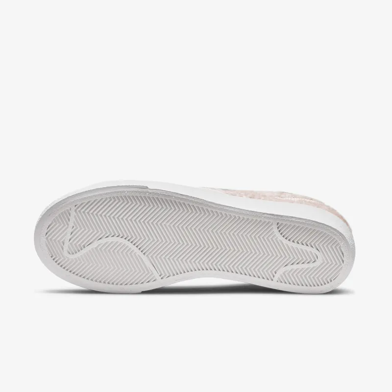 NIKE Tenisice WMNS BLAZER LOW PLATFORM MEM 4 