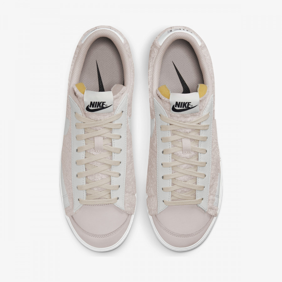 NIKE Tenisice WMNS BLAZER LOW PLATFORM MEM 4 