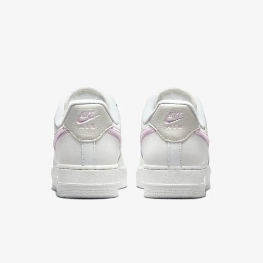 NIKE Tenisice W AIR FORCE 1 '07 J21 