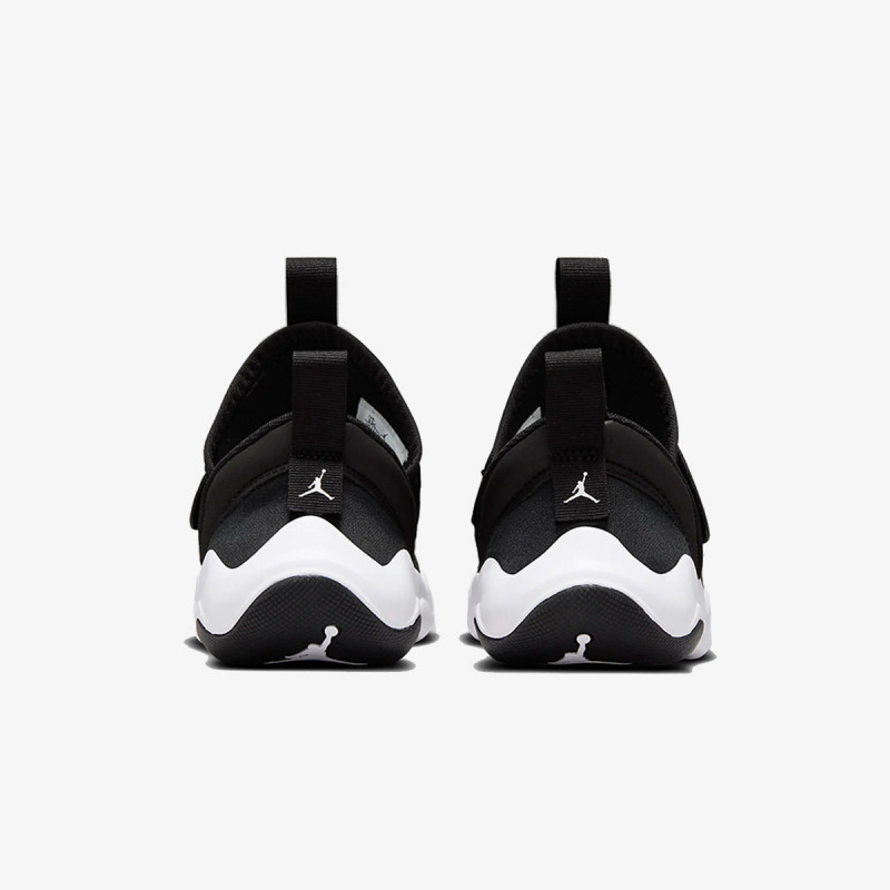 NIKE Tenisice 23/7 