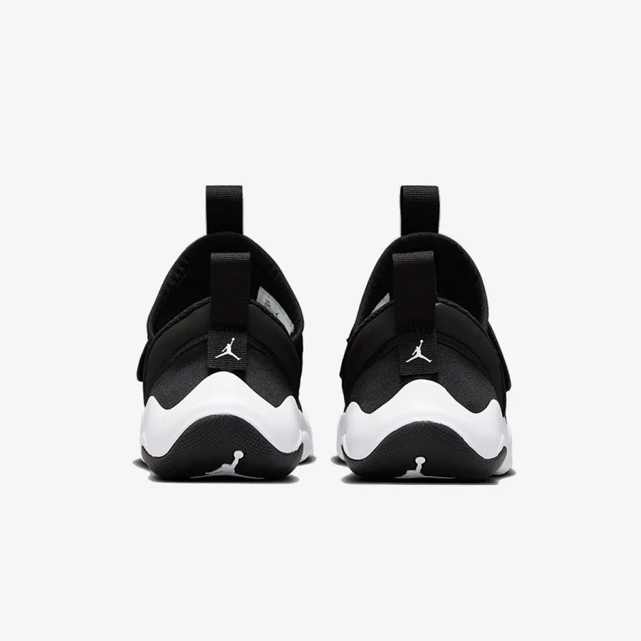 NIKE Tenisice JORDAN 23/7 BP 
