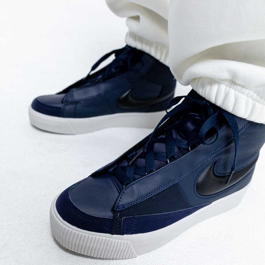 NIKE Tenisice W NIKE BLAZER MID VICTORY 