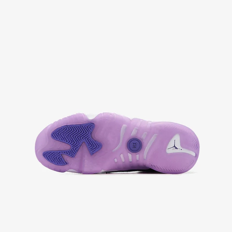 NIKE Tenisice WMNS JUMPMAN TWO TREY 