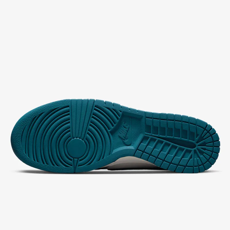 NIKE Tenisice NIKE DUNK LOW RETRO SE DC 