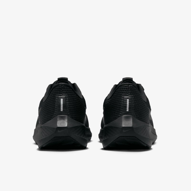 NIKE Tenisice Pegasus 40 