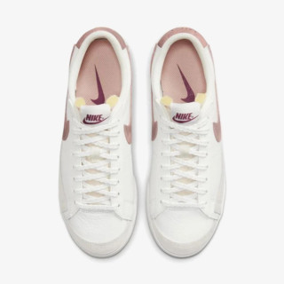 NIKE Tenisice BLAZER LO PLATFORM PE 