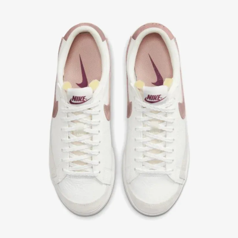 NIKE Tenisice WMNS BLAZER LO PLATFORM PE 
