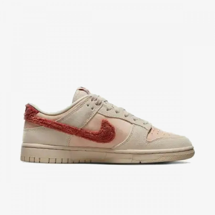 NIKE Tenisice WMNS DUNK LOW CZ 