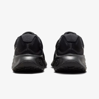 NIKE Tenisice Revolution 7 