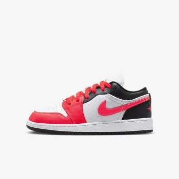 NIKE Tenisice NIKE Tenisice AIR JORDAN 1 LOW SE HAA BG 