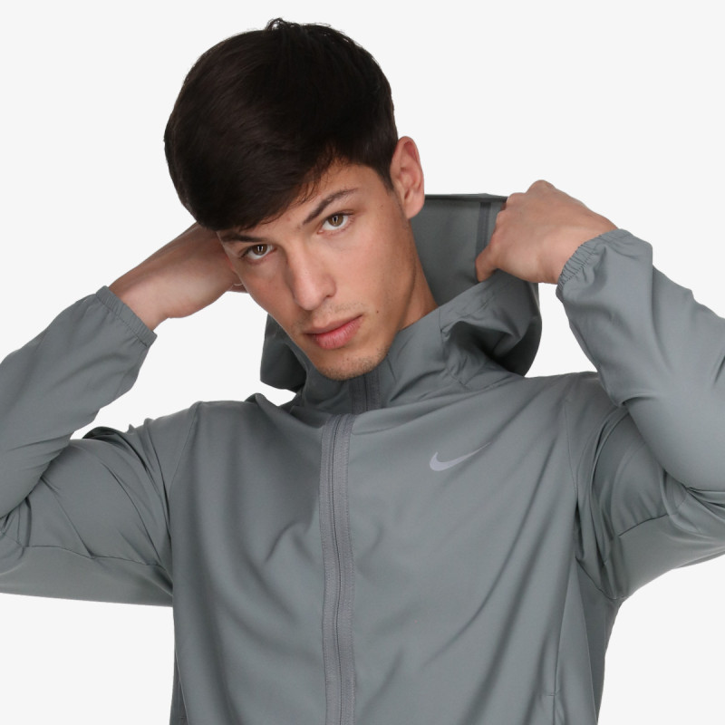 NIKE Jakna Form 