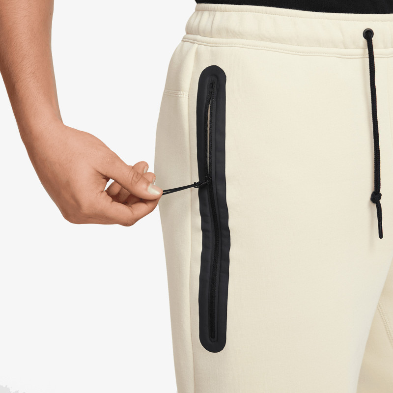 NIKE Kratke hlače Tech Fleece 