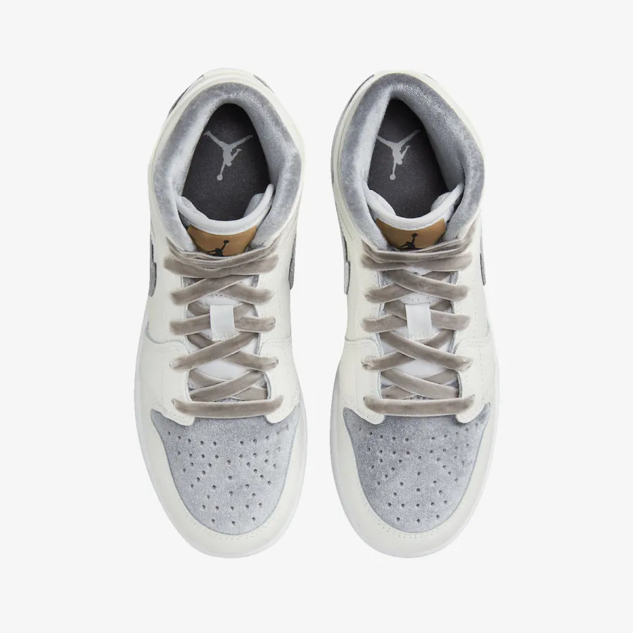 NIKE Tenisice AIR JORDAN 1 MID SE EDG GG 