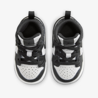 NIKE Tenisice Jordan 1 SE 