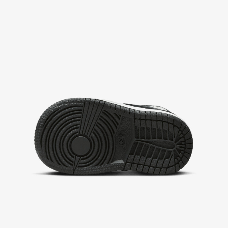 NIKE Tenisice Jordan 1 SE 