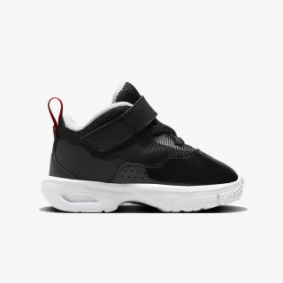 NIKE Tenisice Stay Loyal 3 