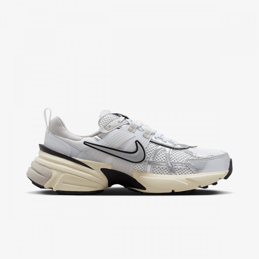 NIKE Tenisice W NIKE RUNTEKK NN 