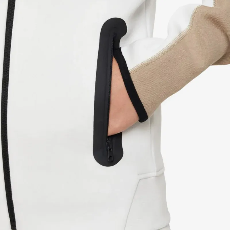 NIKE Majica s kapuljačom na patent Sportswear Tech Fleece 