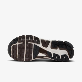 NIKE Tenisice W NIKE ZOOM VOMERO 5 