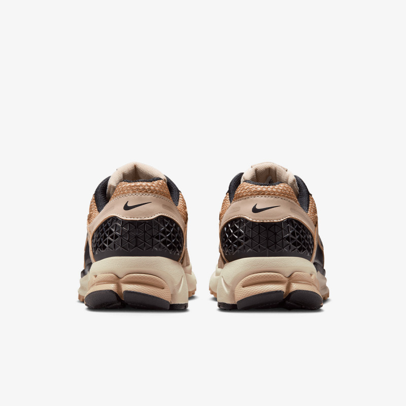 NIKE Tenisice W NIKE ZOOM VOMERO 5 