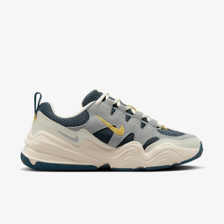 NIKE Tenisice WMNS NIKE TECH HERA 