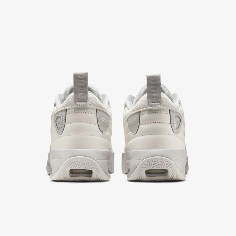 NIKE Tenisice Jordan Max Aura 6 