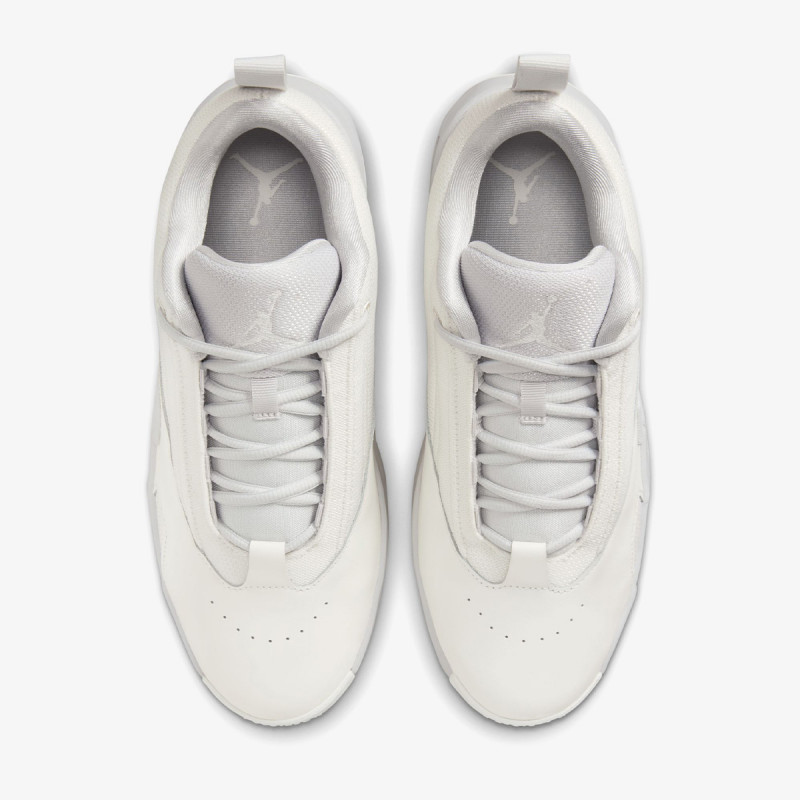 NIKE Tenisice Jordan Max Aura 6 