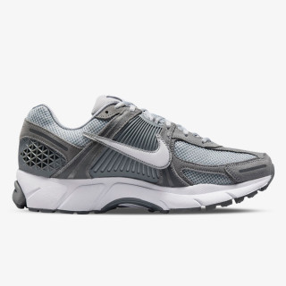 NIKE Tenisice NIKE ZOOM VOMERO 5 SDE 