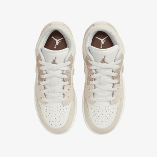 NIKE Tenisice AIR JORDAN 1 LOW SE V2 BG 