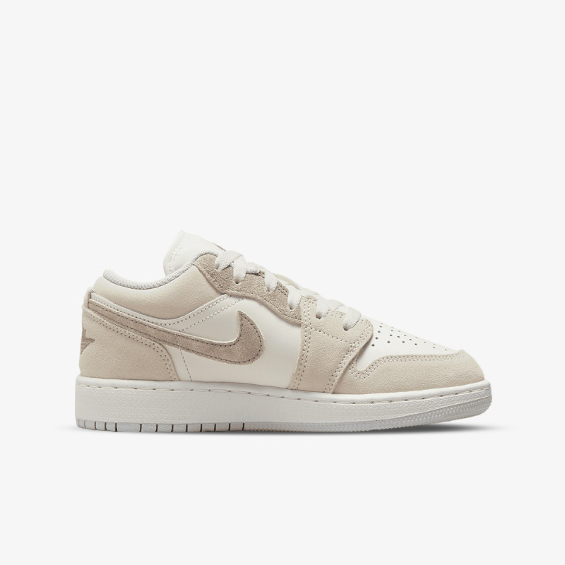 NIKE Tenisice AIR JORDAN 1 LOW SE V2 BG 
