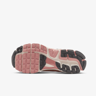 NIKE Tenisice W NIKE ZOOM VOMERO 5 NEWS 