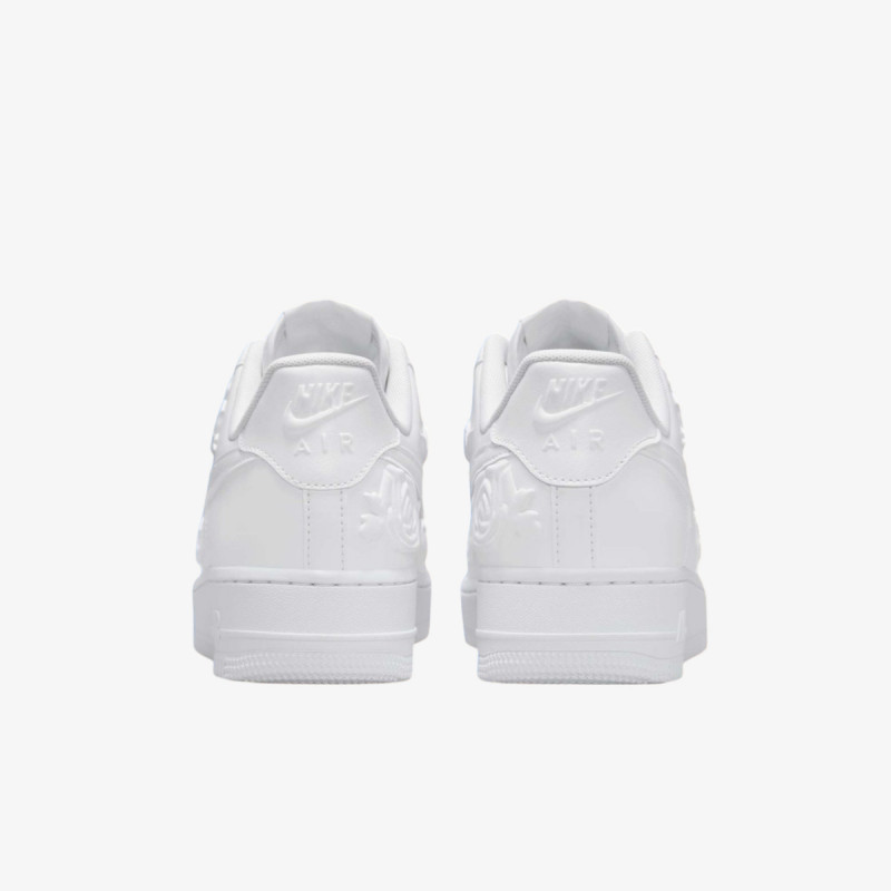 NIKE Tenisice WMNS AIR FORCE 1 '07 SE 