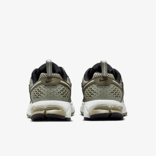 NIKE Tenisice VOMERO 5 BG 