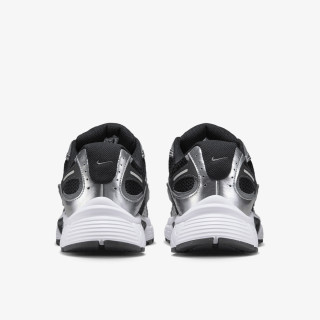 NIKE Tenisice NIKE V5 RNR 
