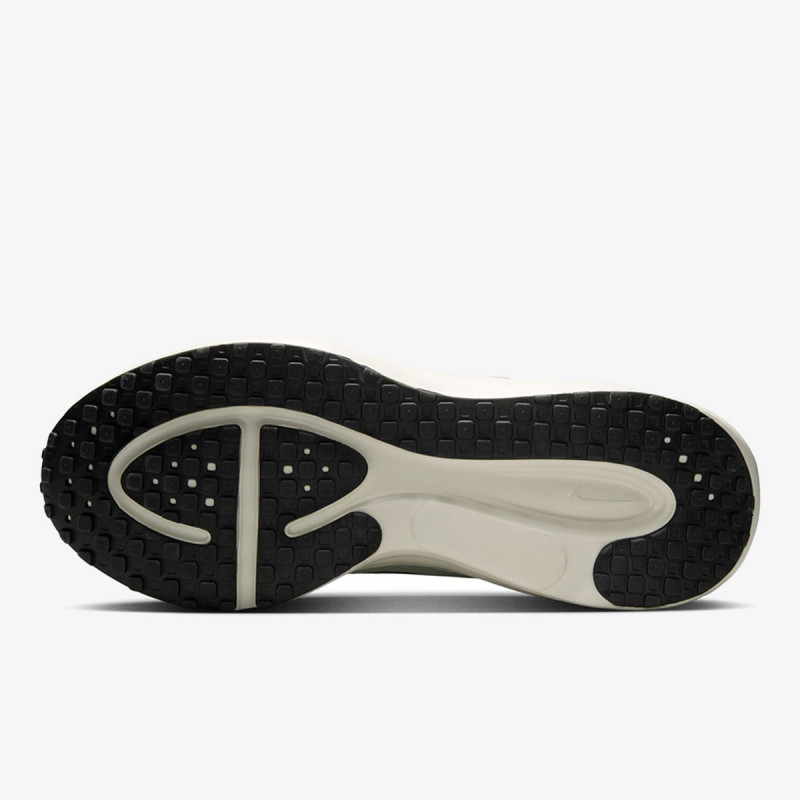 NIKE Tenisice NIKE REVOLUTION 8 
