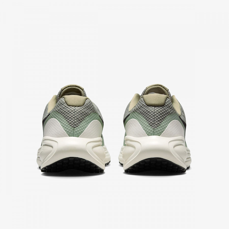 NIKE Tenisice NIKE REVOLUTION 8 