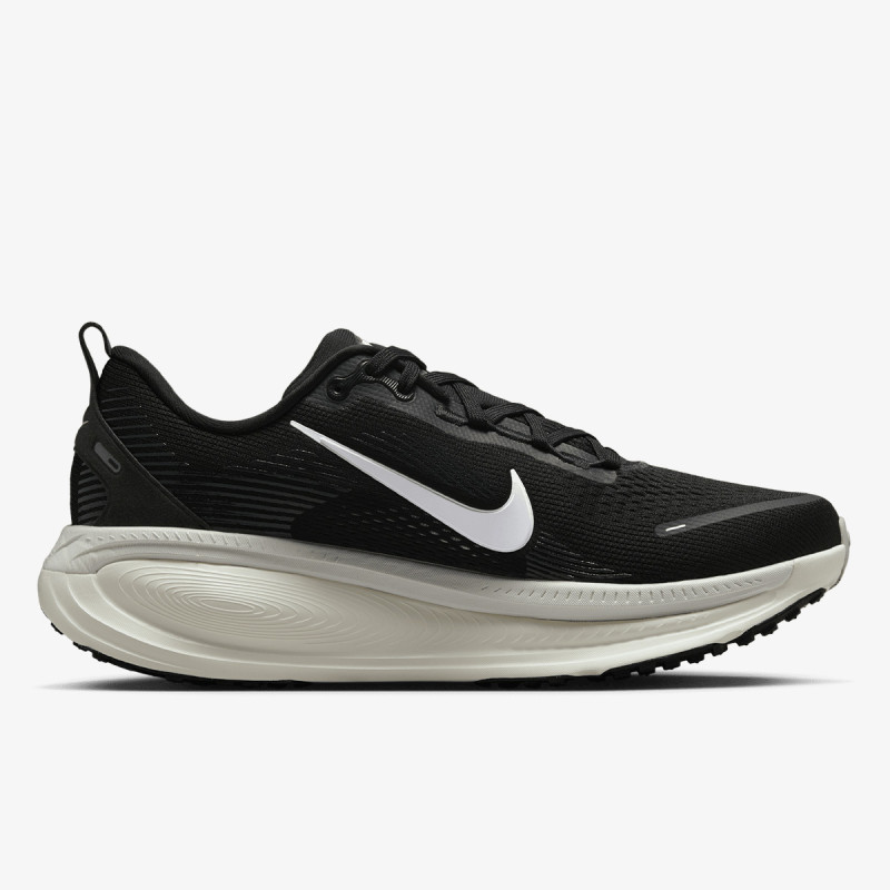 NIKE Tenisice Vomero 18 