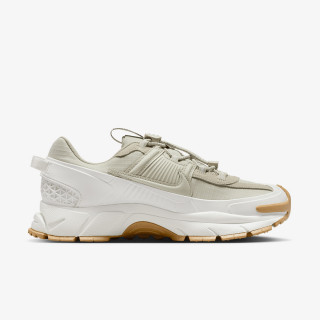 NIKE Tenisice W NIKE ZOOM VOMERO ROAM 