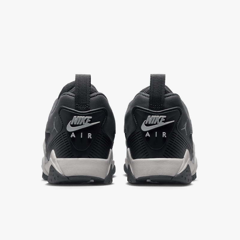 NIKE Tenisice AIR JORDAN 7 RM 
