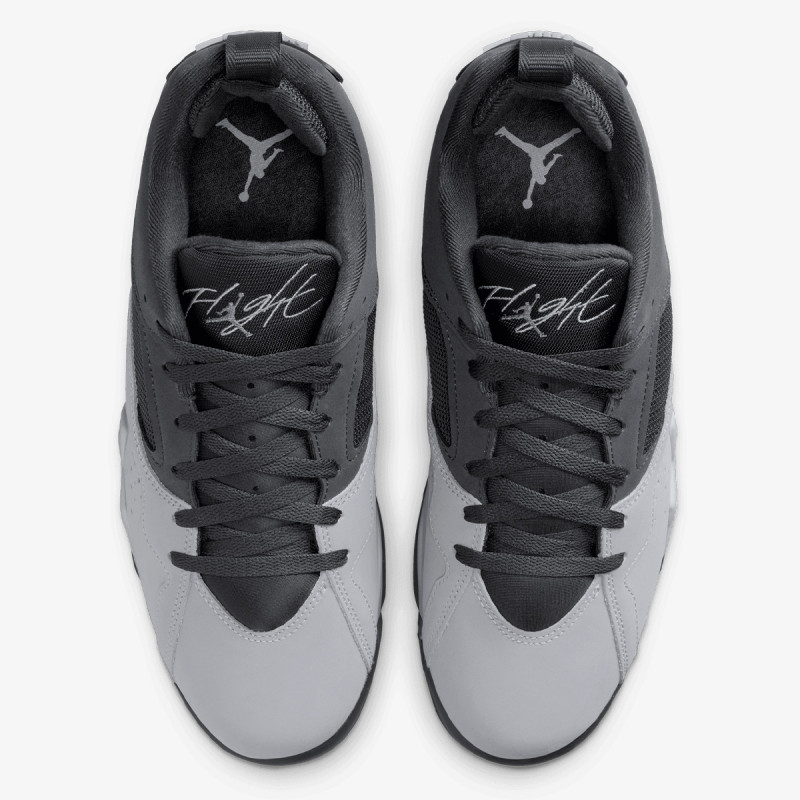 NIKE Tenisice AIR JORDAN 7 RM 