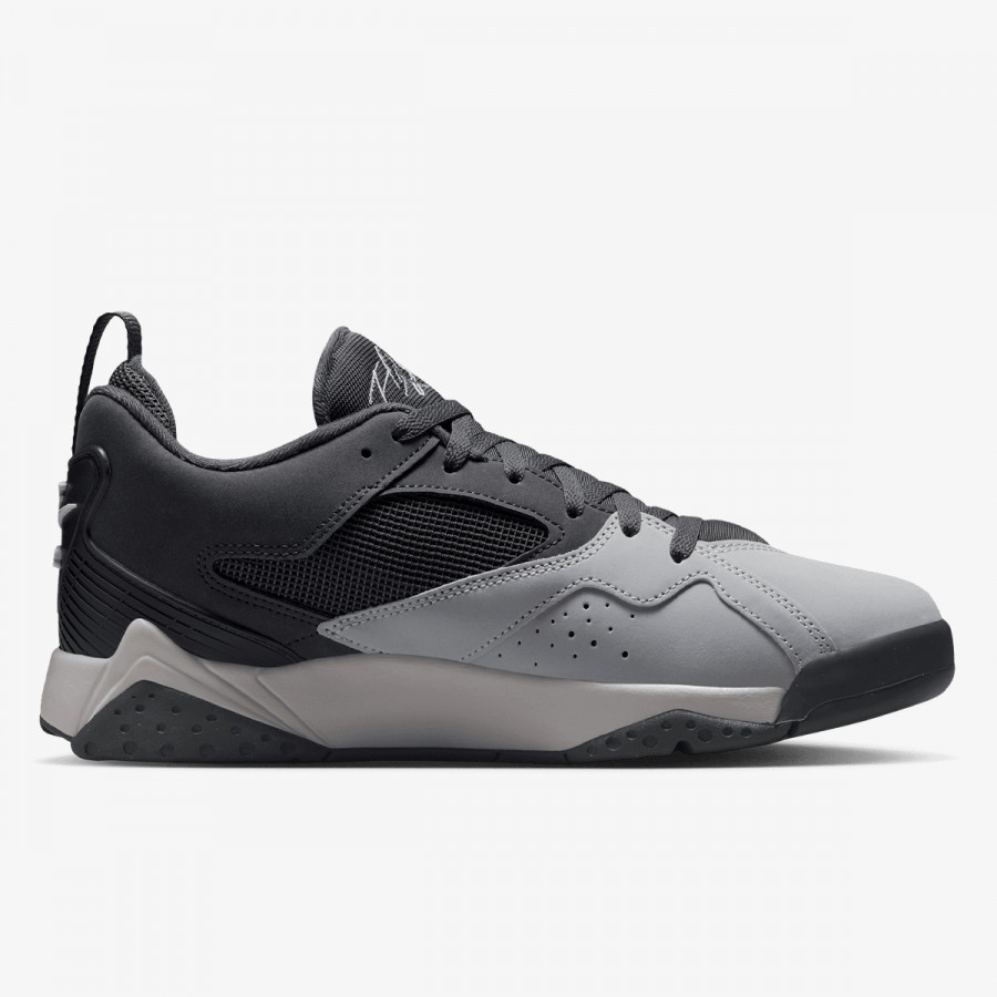 NIKE Tenisice AIR JORDAN 7 RM 