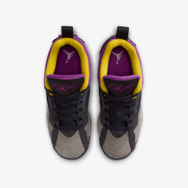 NIKE Tenisice AIR JORDAN 7 RM BG 