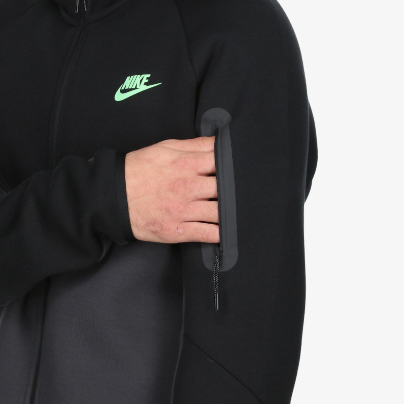 NIKE Majica s kapuljačom na patent Tech 