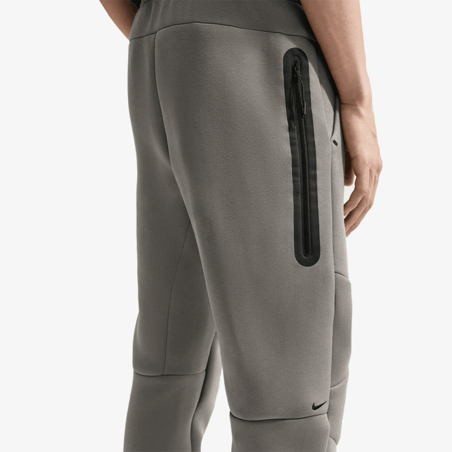 NIKE Donji dio trenirke M NK TCH FLC JGGR 
