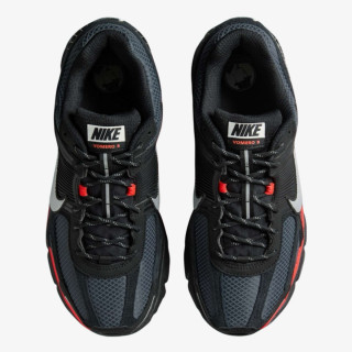 NIKE Tenisice Zoom Vomero 5 