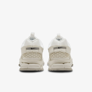 NIKE Tenisice NIKE ZOOM VOMERO ROAM 