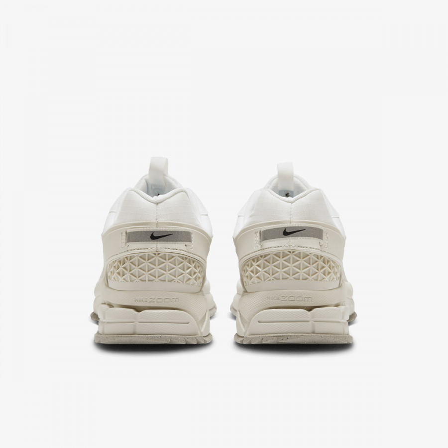 NIKE Tenisice NIKE ZOOM VOMERO ROAM 